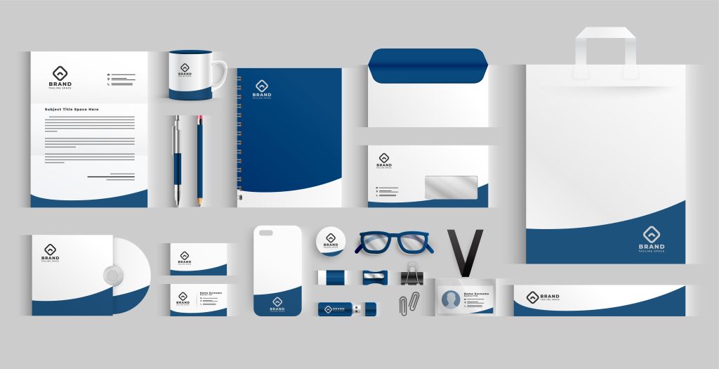 Mockup merchandise kantor untuk brand